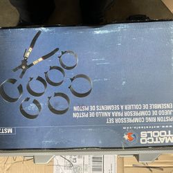 Matco Piston ring compressor set