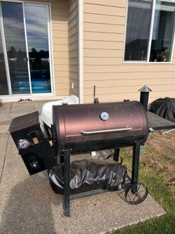 Free pit boss smoker/grill