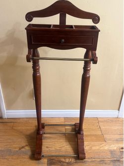 Vintage Bombay Company Gentleman's Valet Stand