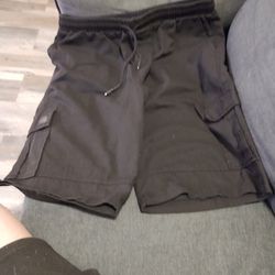 Men's Black Cargo Shorts With Pockets 
