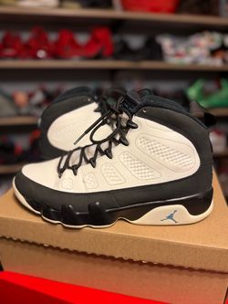 Air Jordan 9 UNC Size 9.5 $100