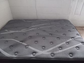 Quenn Pillowtop Night Bridge With Headboard And Frame