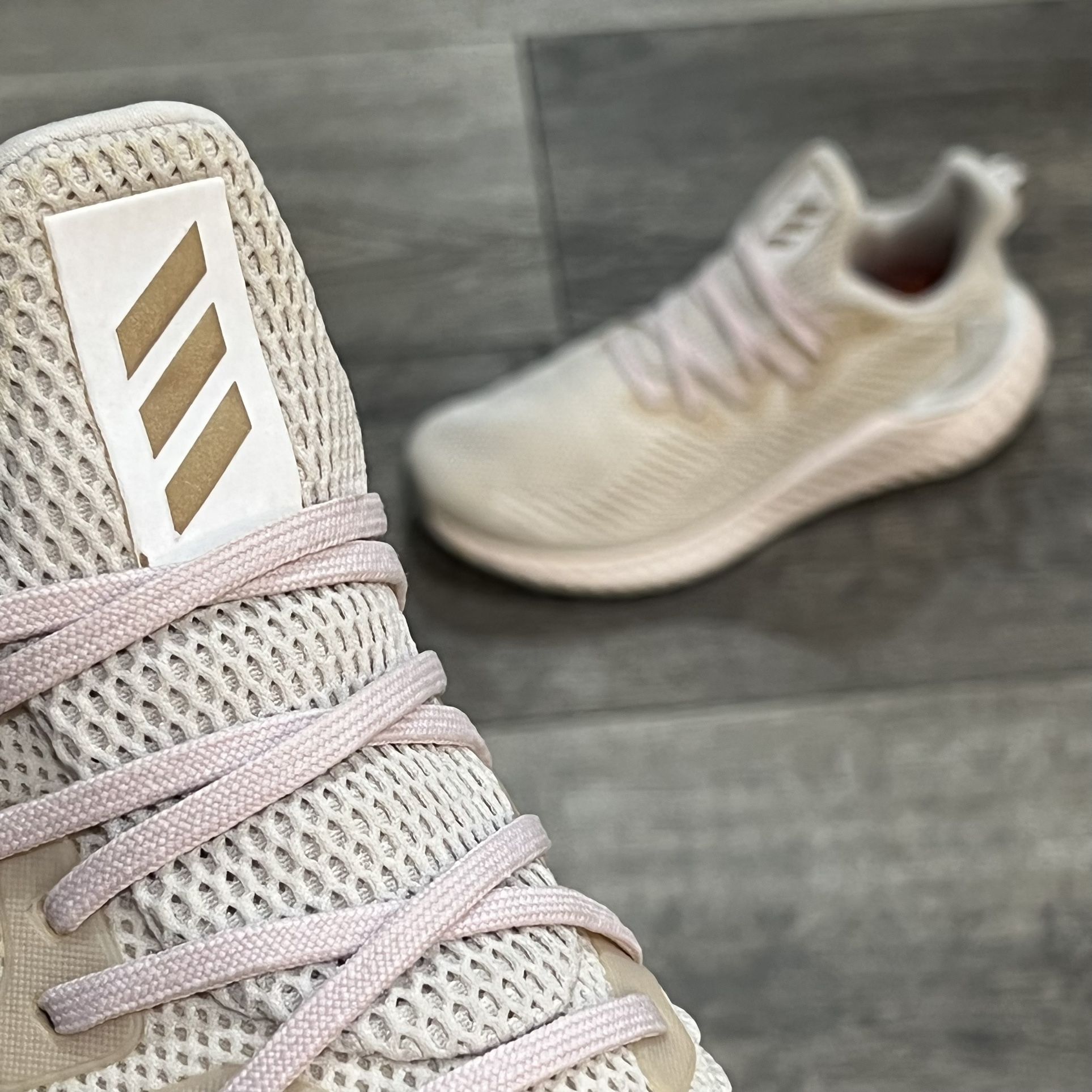 Adidas Alphaboost 'Orchid Tint' Sneakers Mens Size