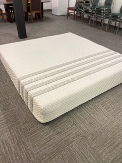 Leesa Hybrid mattress King