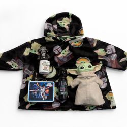 Star Wars Bundle – Medium Hoodie + Collectibles