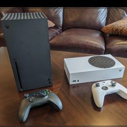 Xbox One X And Xbox One S With Controllers And Games 