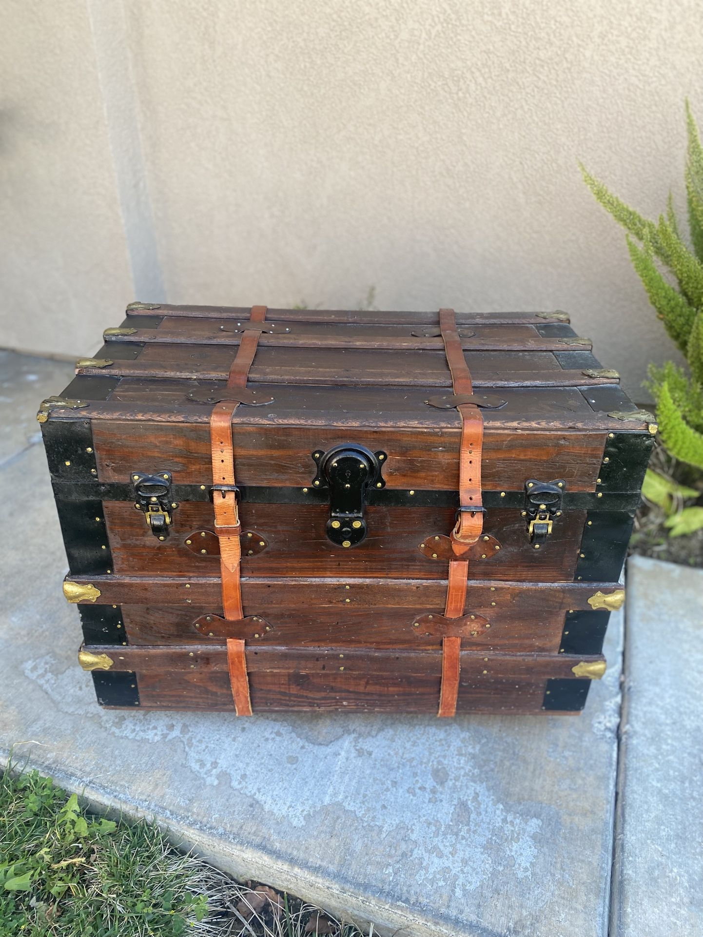 Selling A Vintage Chest With Tray