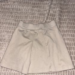Size 6 School Skirt (pre -schooler) Age 4-5
