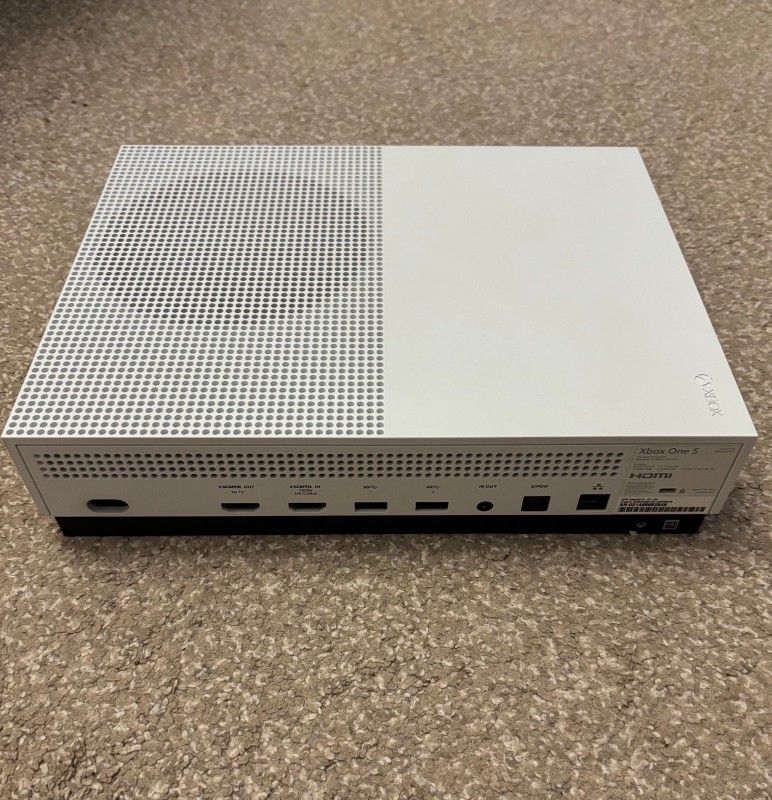 Xbox One S