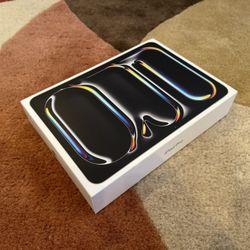 iPad Pro 11 inch M4 2024 Wi-Fi 256GB Silver Brand New