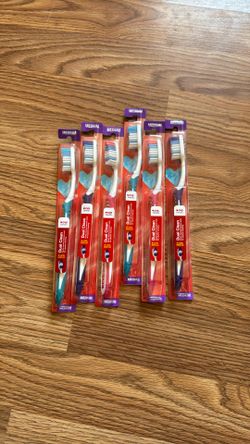 Lot Of 6 Medium Toothbrushes 