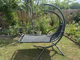 Hanging Chaise Lounger - Outdoor Swing Chair