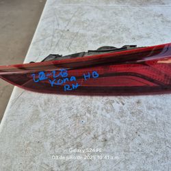 Hyundai Kona Right Tail Light Tailgate Oem
