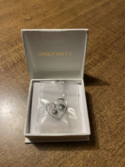 OneFinity Sea Turtle necklace