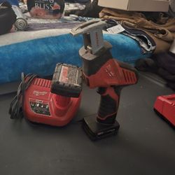 Milwaukee Hacksall + 2 Extra Batteries & Chargers