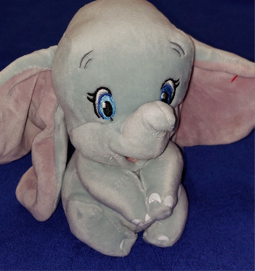 Disney Dumbo Ty Beanie Babie Collectors Must Have