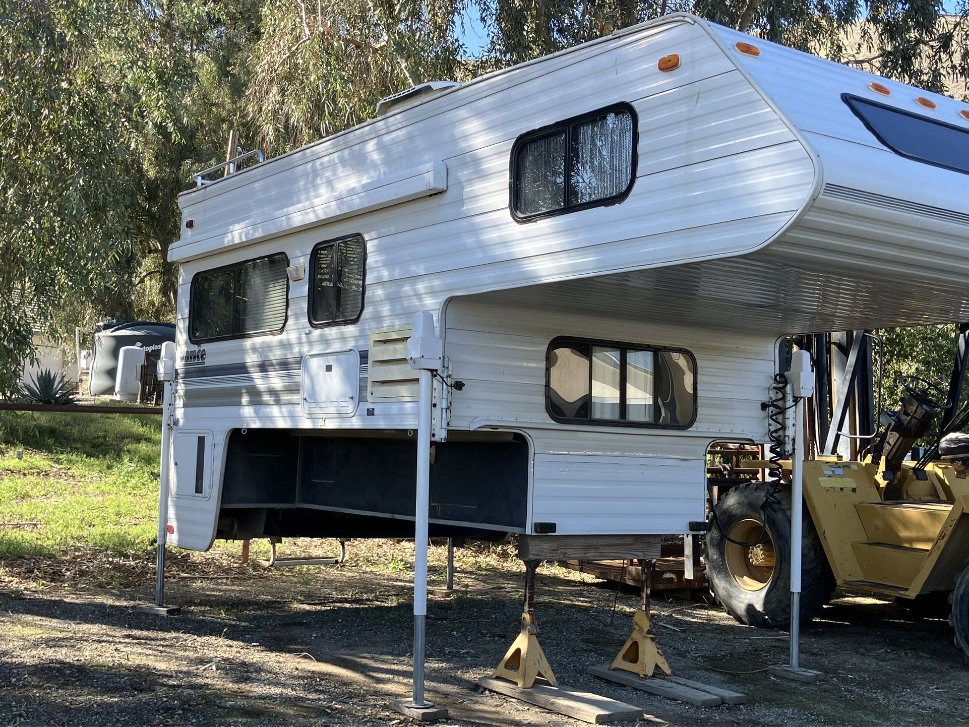 1997 Lance Camper