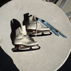 S. P. Teri Ice Skates size 6.5 With Gold Star Blades