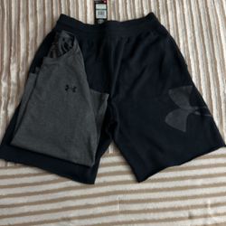 Under Armour Size L Tops And Bottoms 