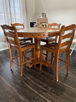 Round Glass Top Counter Height Dining Table with 4 Chairs