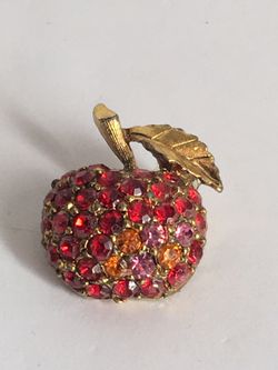 BEAUTIFUL RHINESTONE BROOCH