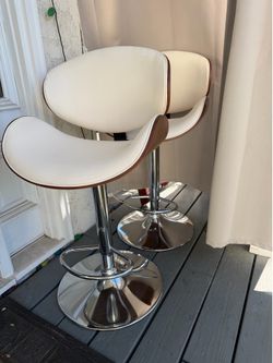 Modern stylish pair or chars 180$