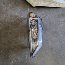 2016 2017 2018 Hyundai  Tucson  Left Headlight Part 