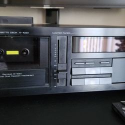 YAMAHA K-1020. 3 Heads Hi-Fi Stereo Cassette Deck.