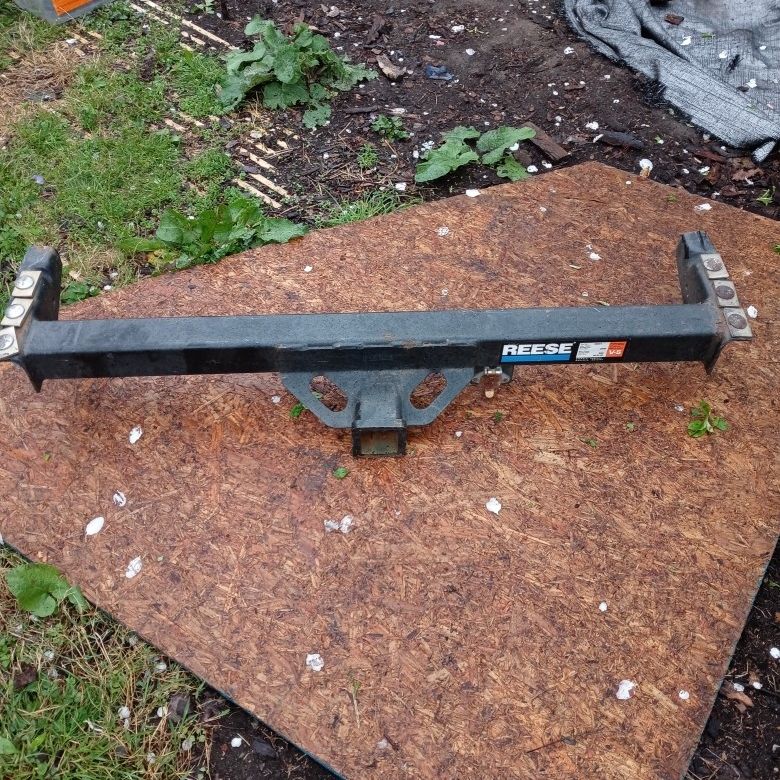 Rees Hitch. Make Offer If Interested