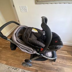 Britax Stroller, Infant Car seat & 2 Bases