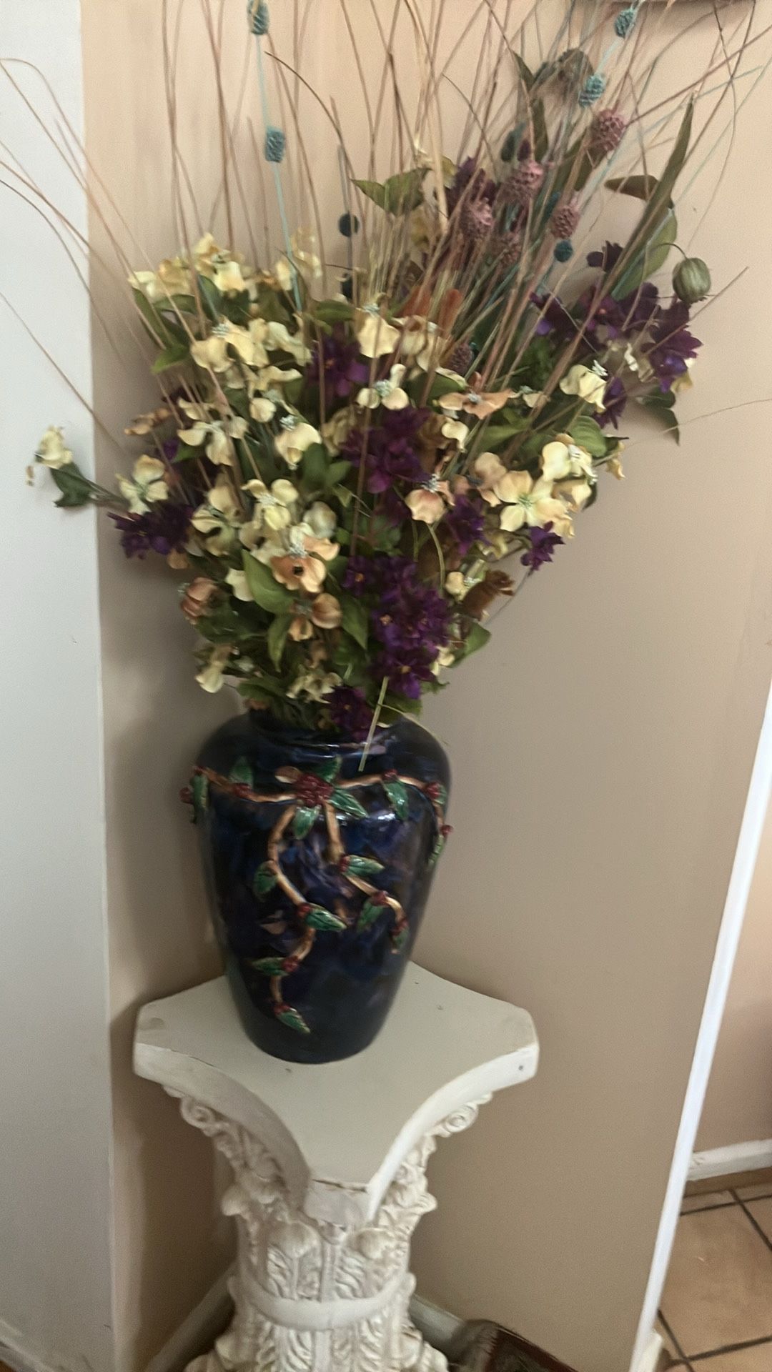 Down Sizing My Collection, Paintings, Vintage Items, Crystals, Silver And Custom Jewelry, Purses.…