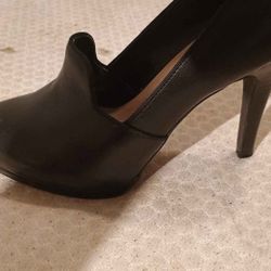 Size 6.5 Franco Santo Black Heels