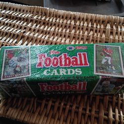 Vintage Football Complete Set:  1991 Complete Set 
