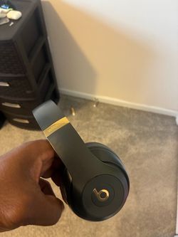 Dre Beats  studio 3 airless w/ noise cancellation