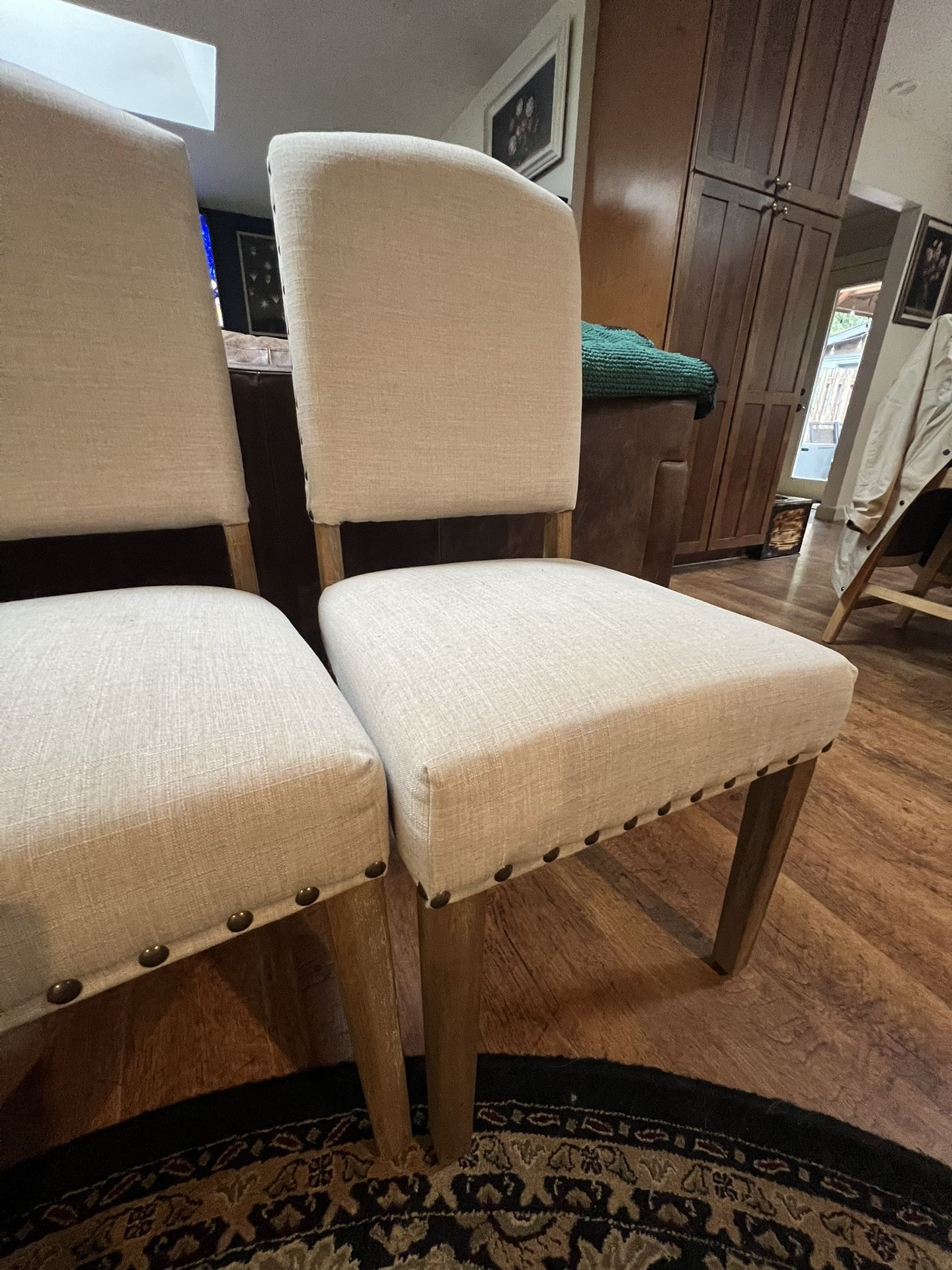 6 Dining Room Chairs