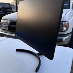 LG 27” QHD Monitor + Mac Mini M1 Bundle – Great Deal!