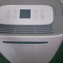 Dehumidifier 1 Month Used
