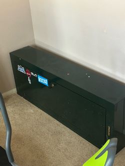 Gun locker