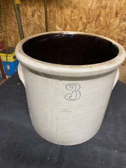 Crock #3 Gallon (Lancaster Co Pa)
