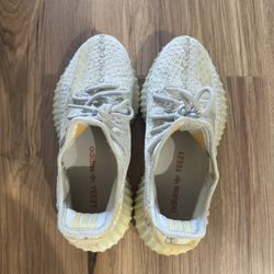 Adidas Yeezy 