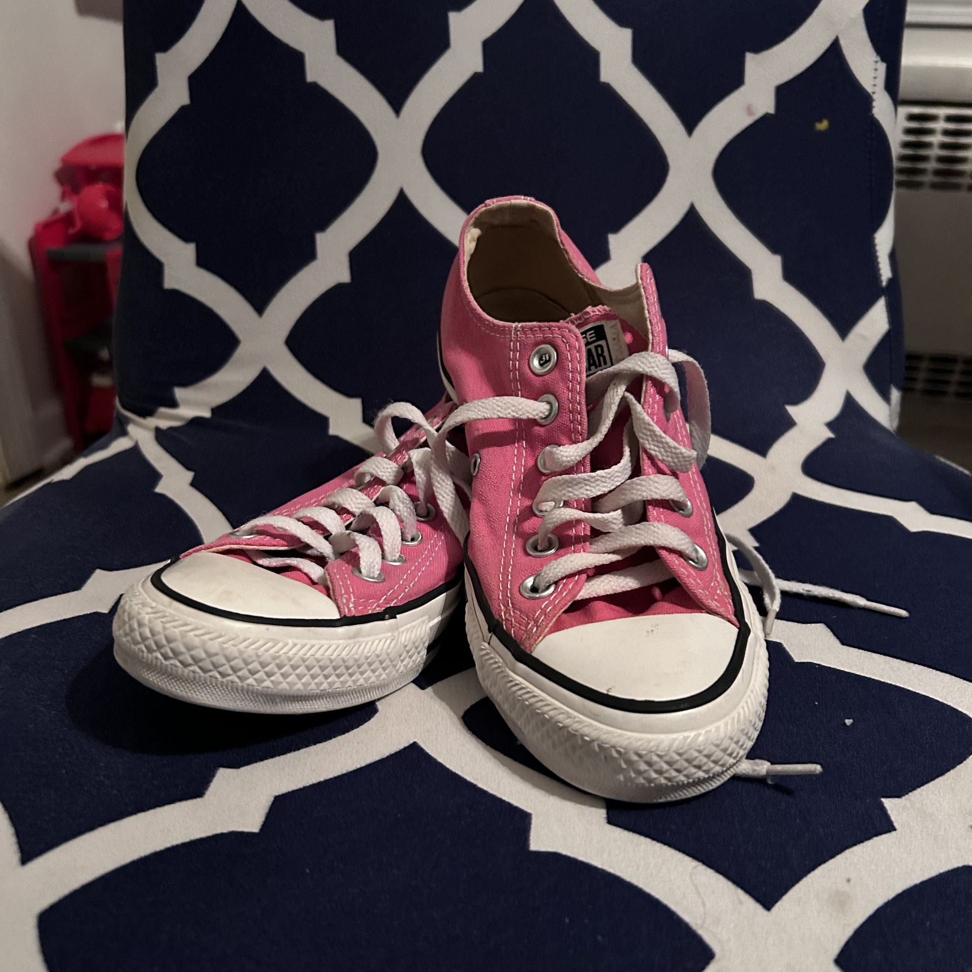 Pink Converse - Size 7