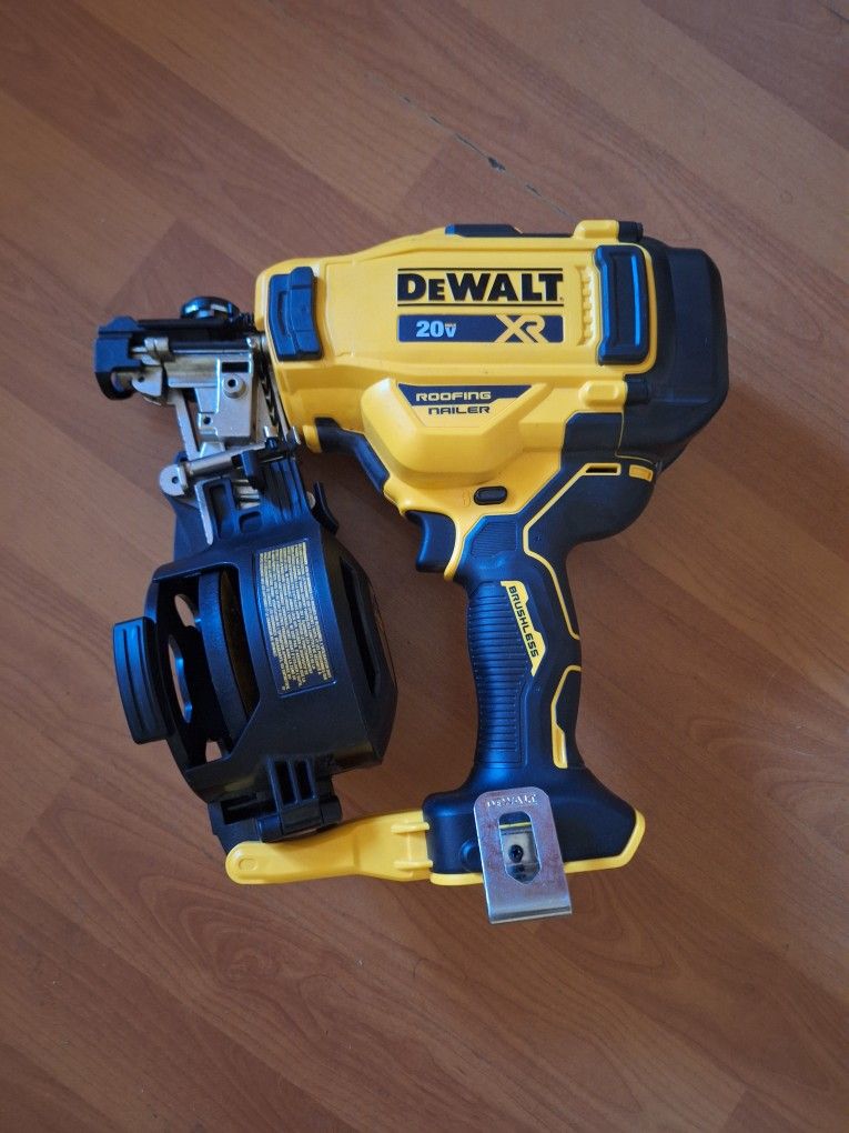Dewalt 20v Max 15 Degree Roofing Nailer