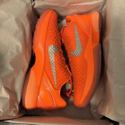 Kobe 6 Orange DS size 8.5