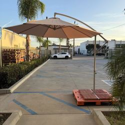 NEW Large Patio Umbrella 10 Foot Tilt Adjustable