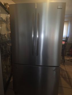 Refrigerator gray Doble doors in good condition