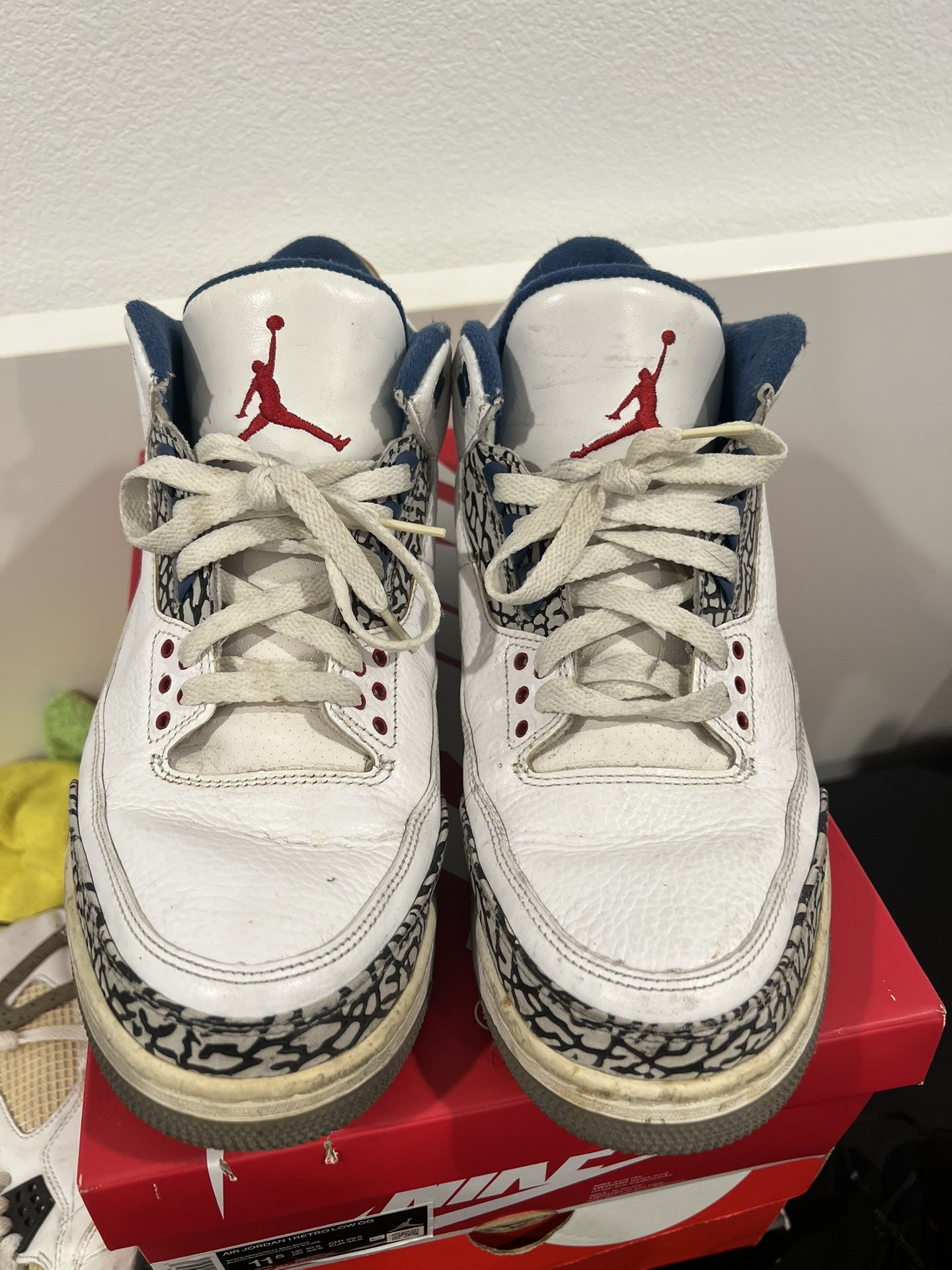 Jordan 3 True Blue