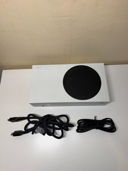 Xbox Series S Console w/ Cables