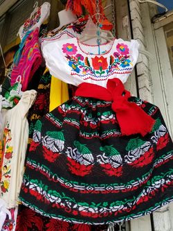 Traje típicos de Mexico para el 12 de diciembre