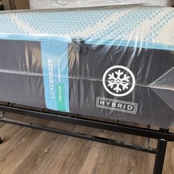 King Tempurpedic Luxebreeze medium hybrid 2.0