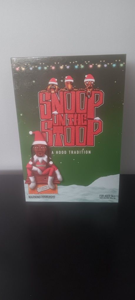 Snoop On The Stoop Figure New